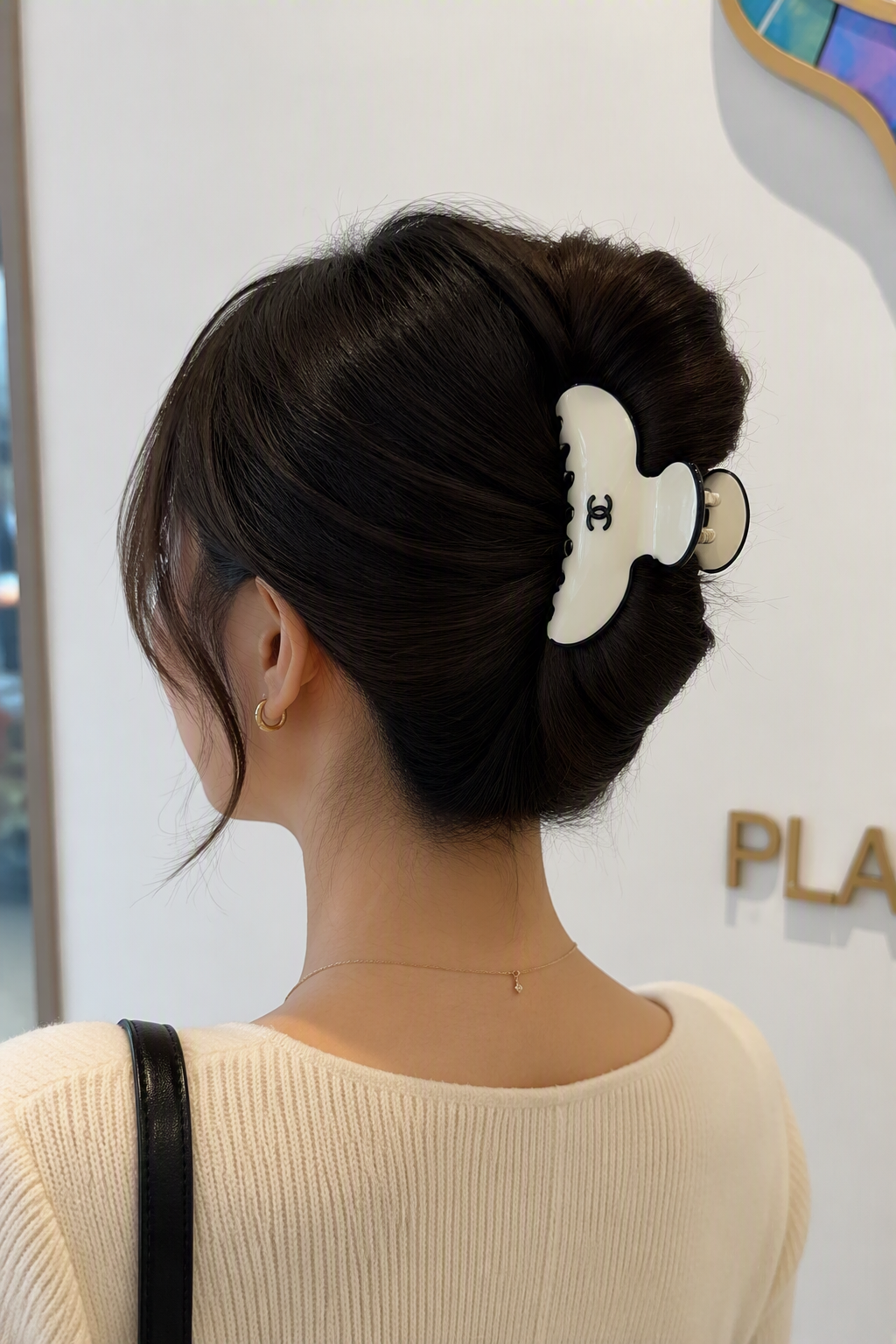 CC Hair Claw White Glossy