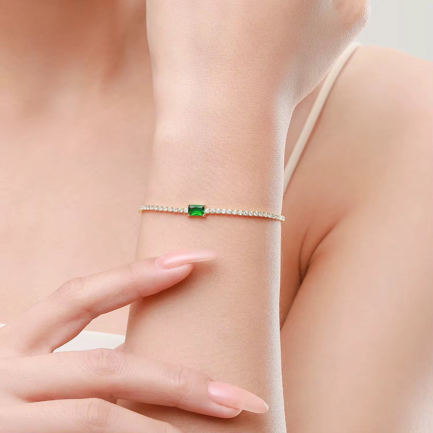 Emerald Halo Tennis Bracelet 18k Gold