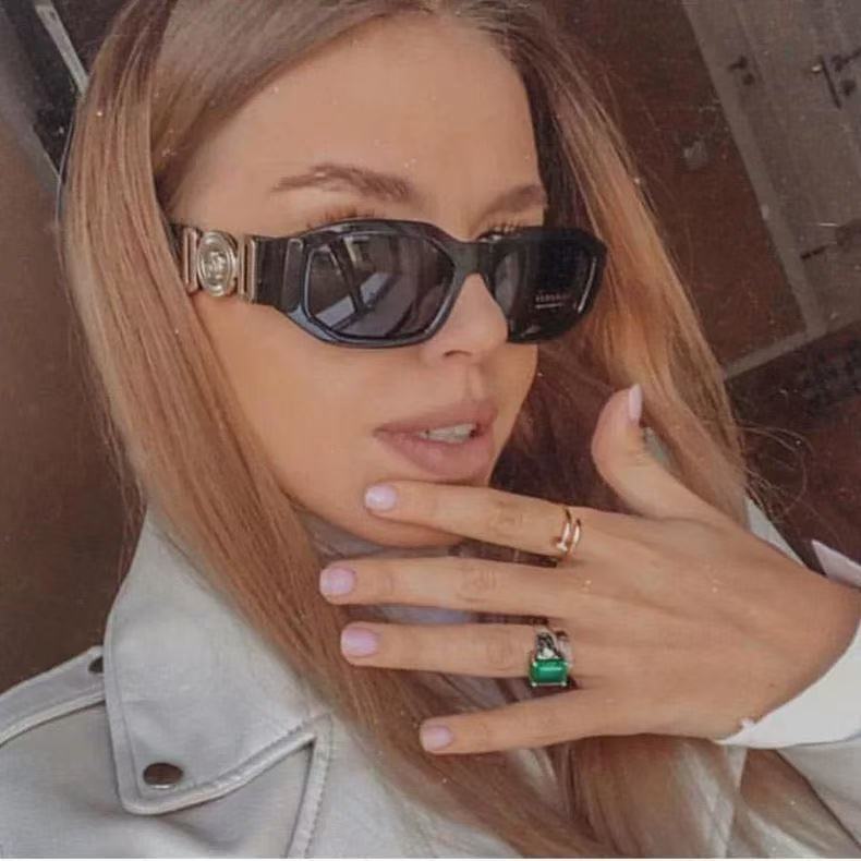 Unisex Medusa Rectangle Frame Sunglasses Side Logo