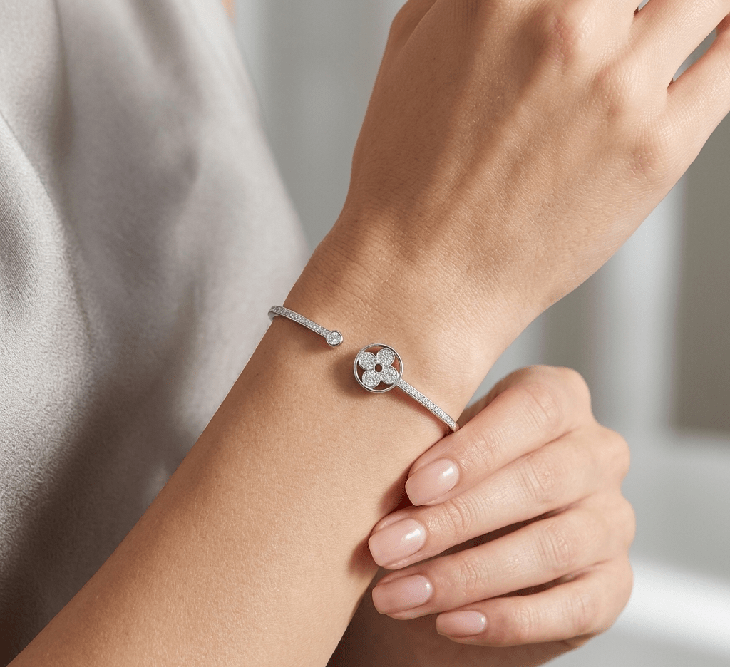 Blossom Clover Twist Silver Bracelet - Seven Gates
