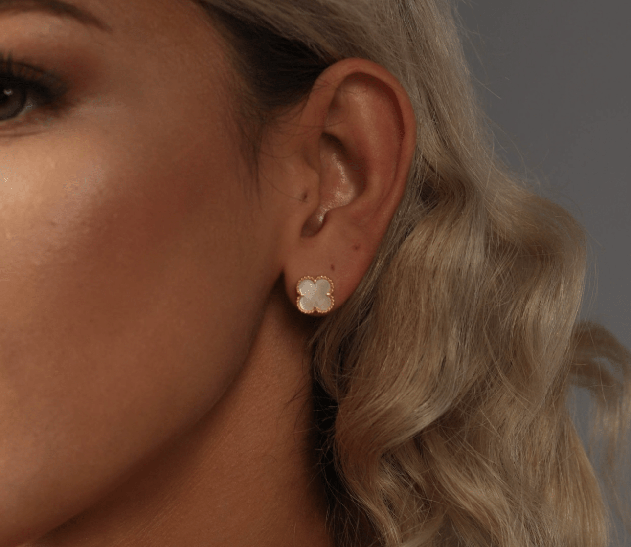 Clover Earrings Mini Four Leaf Flower 18k Yellow Gold Mother of Pearl Gemstone - Seven Gates