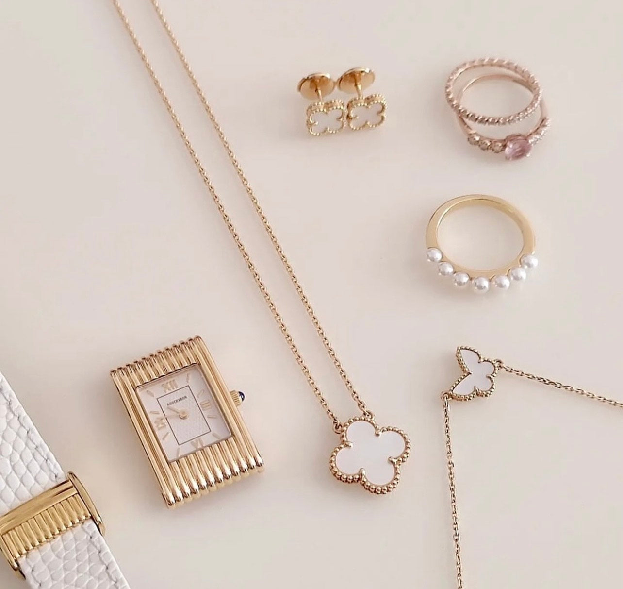 Necklace & Pendants