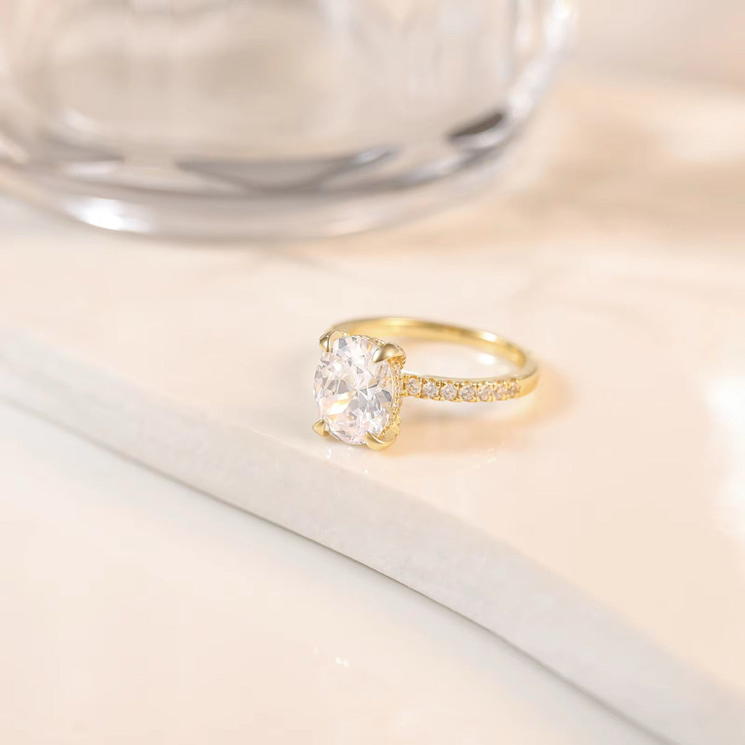 Oval Cut Engagement Ring Diamond Collection Halo 18k Gold Solitaire Pave