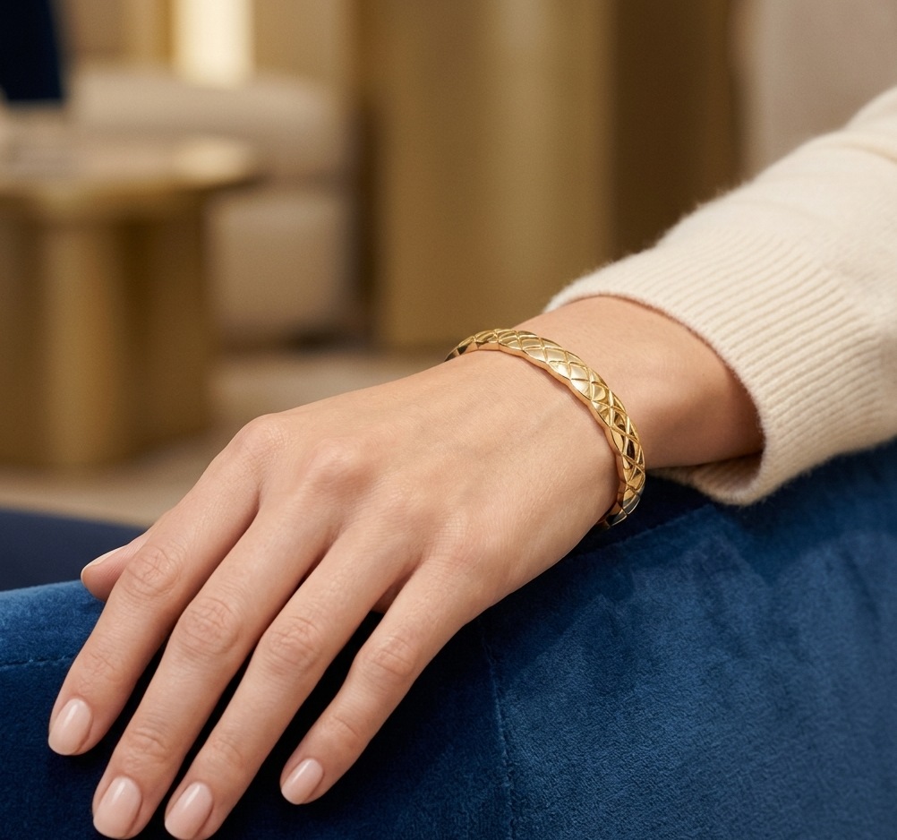 Coco Bracelet Quilted 18k Gold Bangle