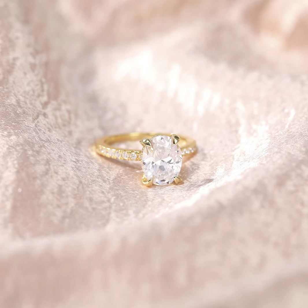 Oval Cut Engagement Ring Diamond Collection Halo 18k Gold Solitaire Pave