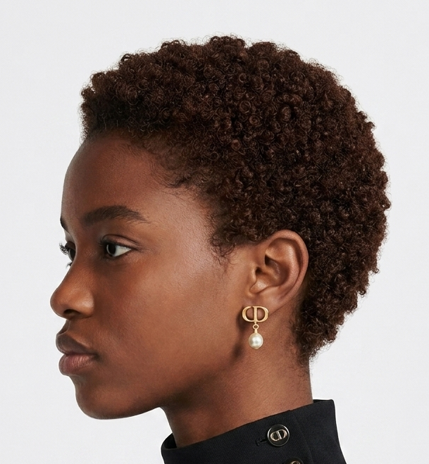 CD Pearl Earrings 18k Gold