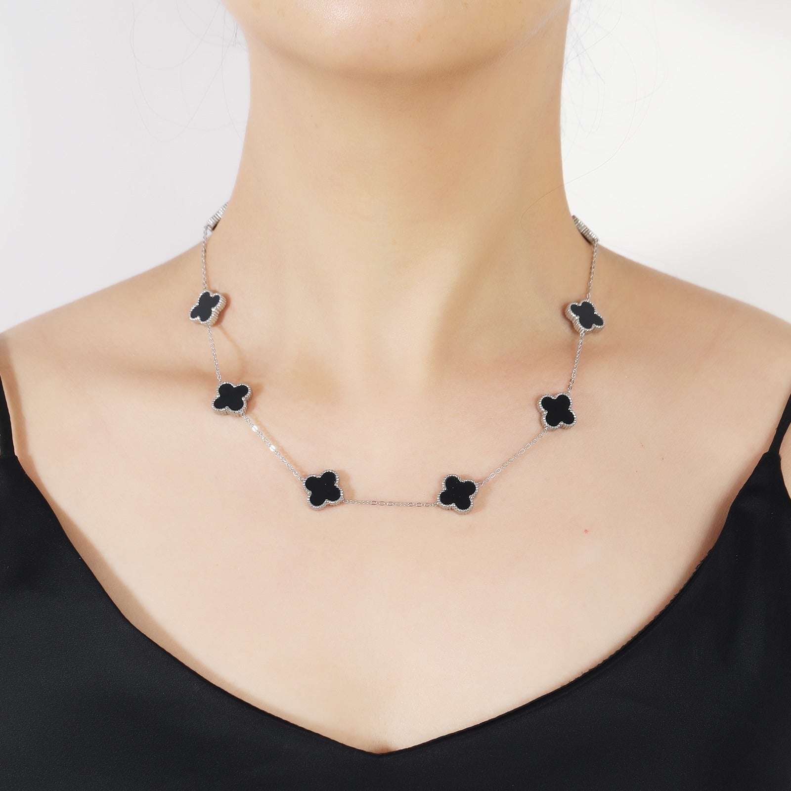 Clover Necklace 10 Motifs Black Stone Silver Four Leaf Clover - Seven Gates