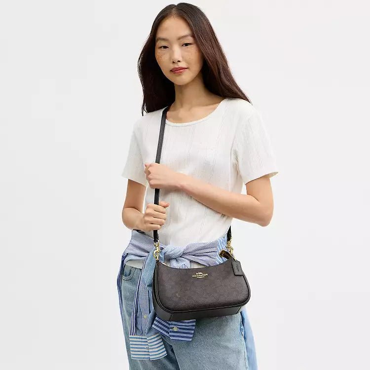 Women C Black Shoulder Bag Signature Canvas - Seven Gates